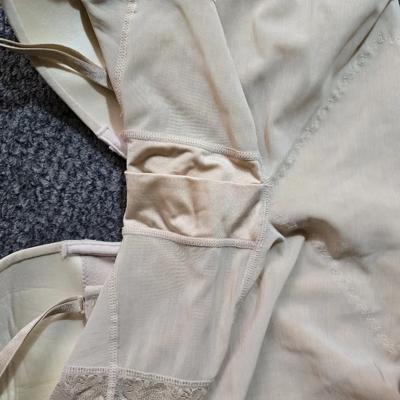 FeelinGirl Shapewear for Women With Tummy Control Built In Bra With U Plunge NWT - Picture 7 of 12